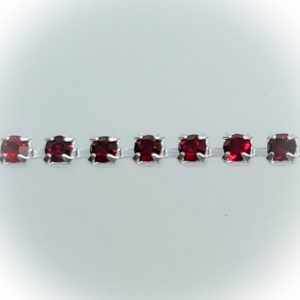 Preciosa cup chain SS8.5 2.6mm, Siam 10cm