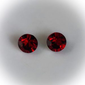 Preciosa chaton 8.2mm Red velvet, 4kpl