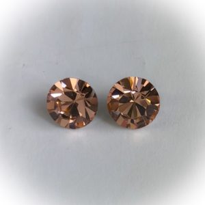 Preciosa chaton 8.2mm Vintage rose, 4kpl