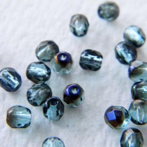 Pyöreä fasettihelmi 4mm Light aqua blue AB, 50kpl