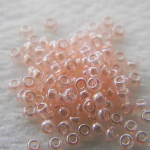 11.9365 - Light rose luster