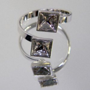 Rhodium plated ring 8mm x2