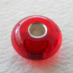 Suurireikäinen Tsekki lasi rondelli 17 mm,  Silver lined red
