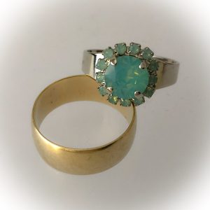 Rhodium plated ring, Swarovski, pacific opal