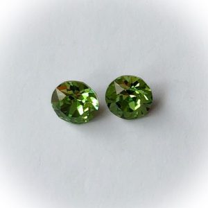 1088 Swarovski chaton SS39, 8mm Peridot