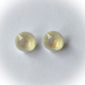 1088 Swarovski chaton SS39, 8mm Light grey delite