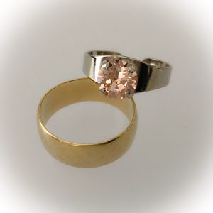 Rhodium plated ring, Swarovski, silk