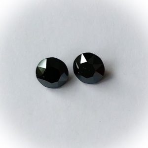 1088 Swarovski chaton SS39, 8mm Hematite