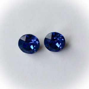 1088 Swarovski chaton SS39, 8mm Sapphire
