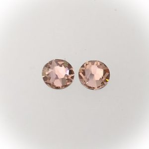Swarovski Xilon rose flatback, SS34, 7.2mm, Vintage rose