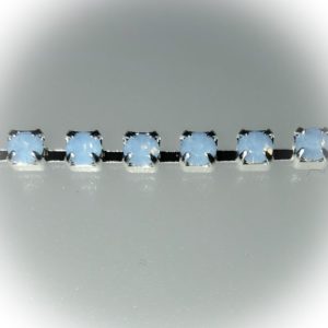 Preciosa cup chain SS12 3.2mm, Light sapphire opal 10cm