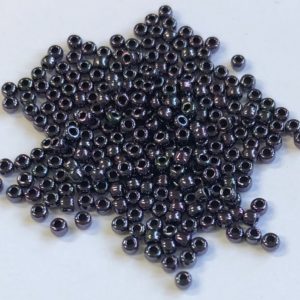 TR11.90 - Toho Metallic amethyst gunmetal