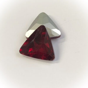 Viistehiottu kolmio lasi kapussi Siam, 18x19.5x6mm