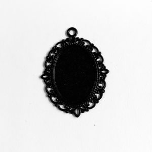 Black oval pendant base 25x18mm