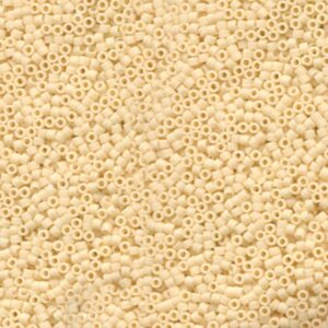 DB762 - Matte opaque cream, 5g